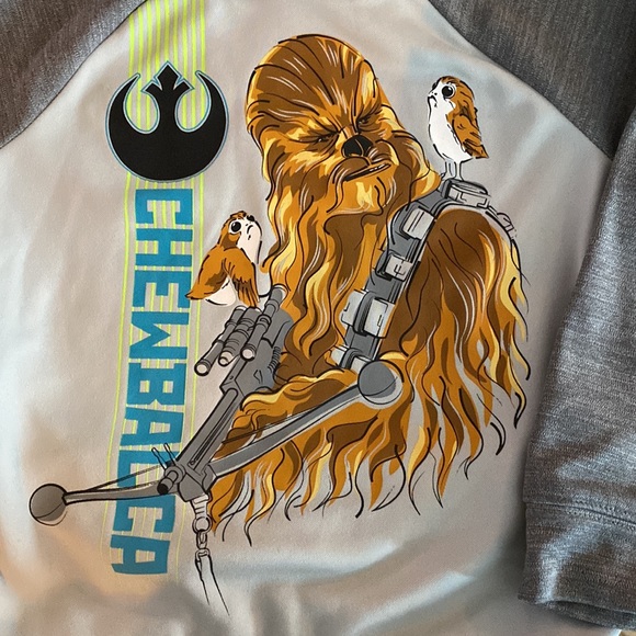 LIKE NEW. STAR WARS size 6 hoodie - Picture 2 of 5